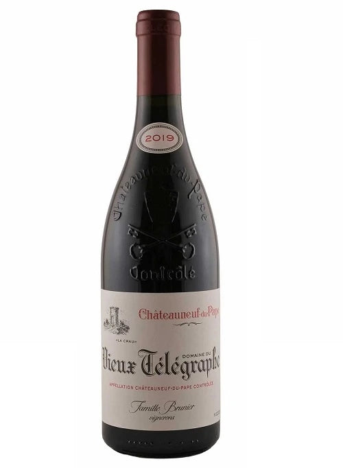 Découvrez Vieux Télégraphe 2019 de la Famille Brunier, une grande cuvée de Châteauneuf-du-Pape issue du plateau de La Crau. Un vin d'exception à fort potentiel de garde.